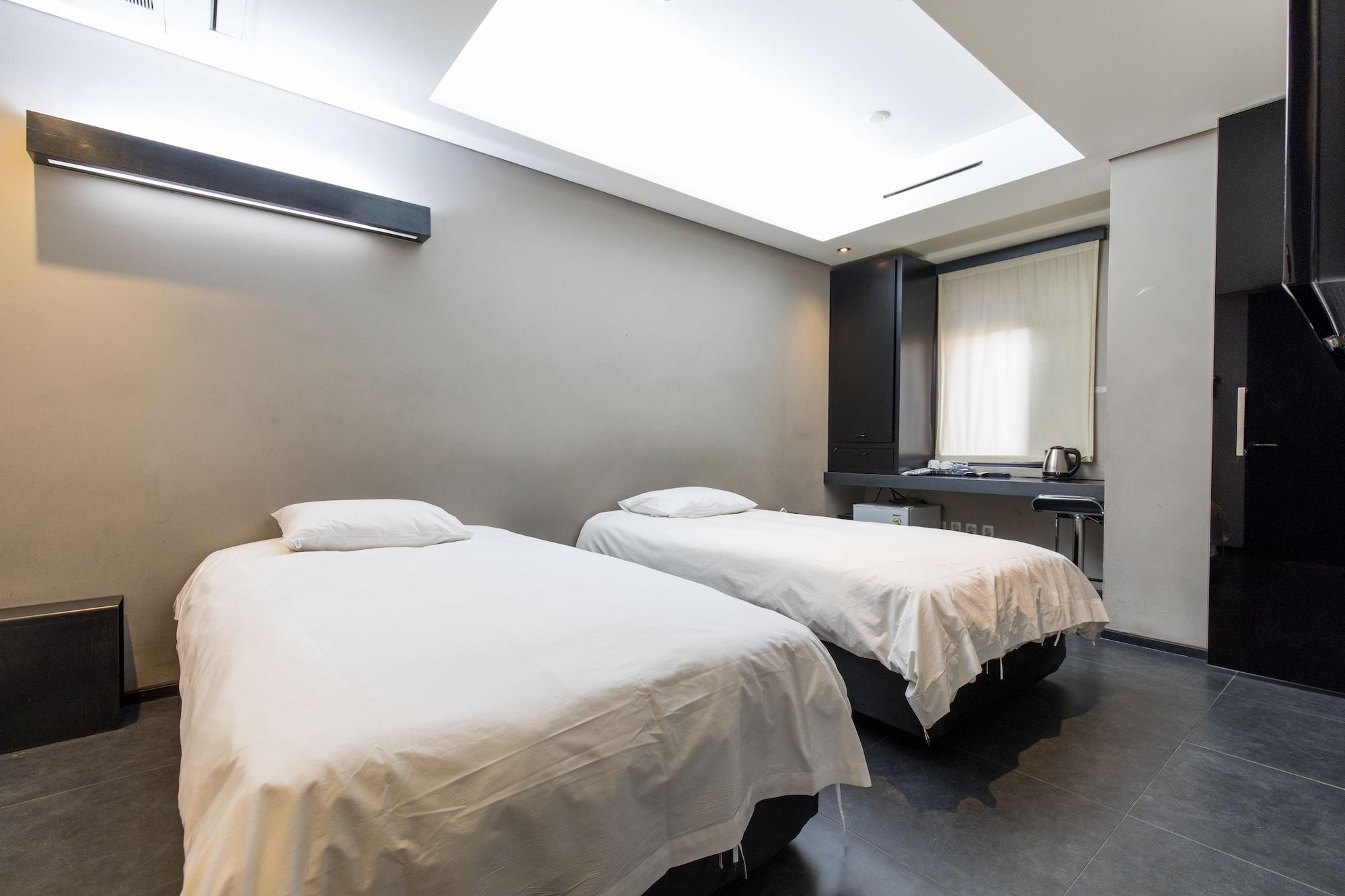 Hotel Irene Myeongdong Seoul Ngoại thất bức ảnh