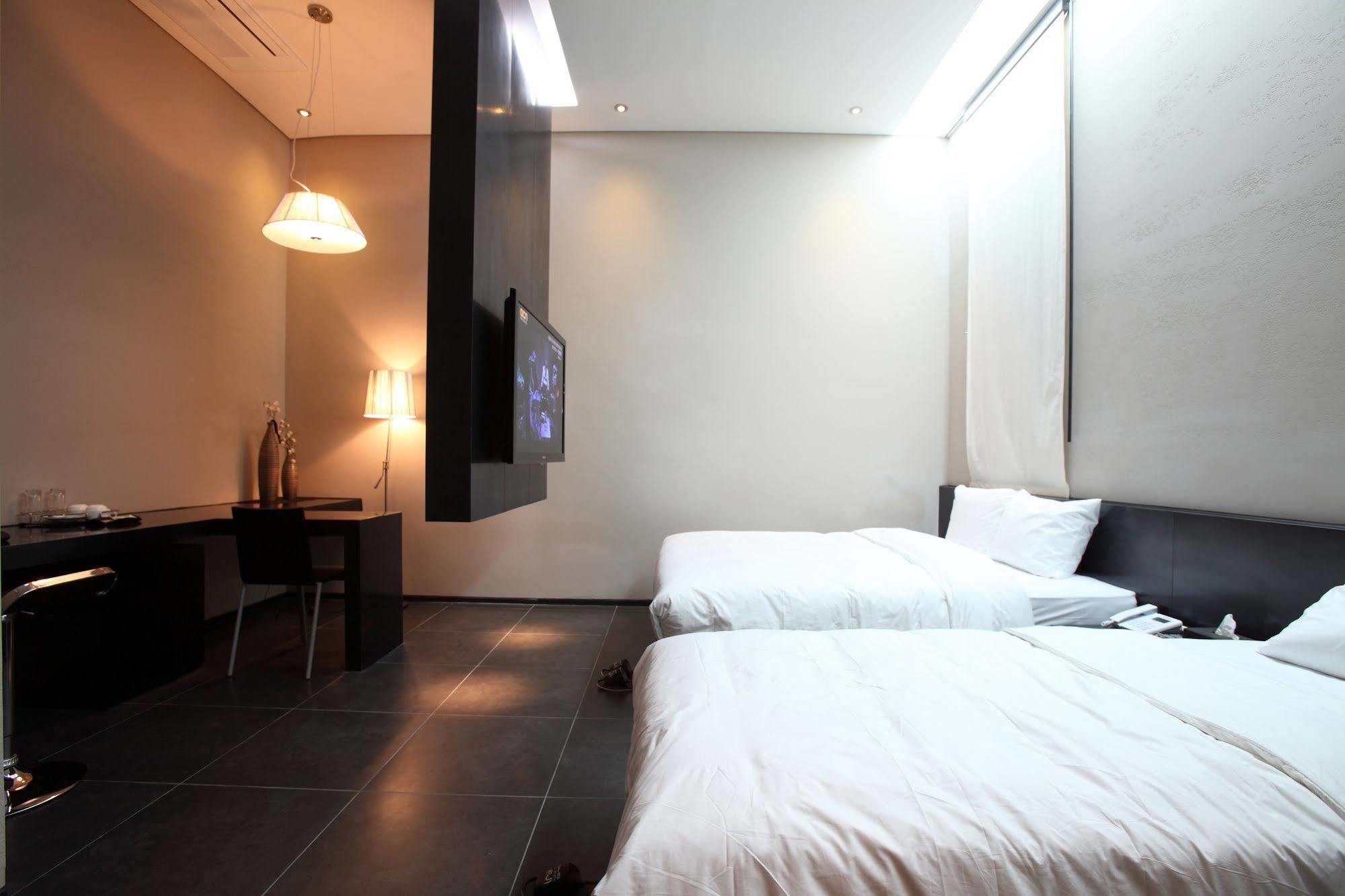 Hotel Irene Myeongdong Seoul Ngoại thất bức ảnh